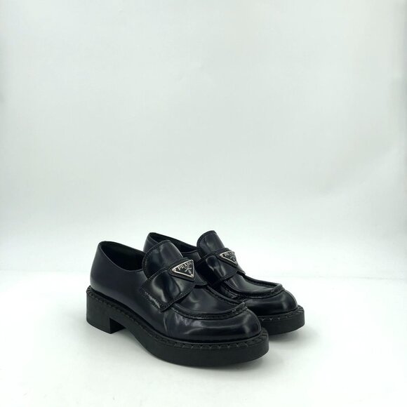 Prada Womens Black Leather Loafers Size 35 Thick Sole Triangular Logo Made In It - Picture 1 of 9